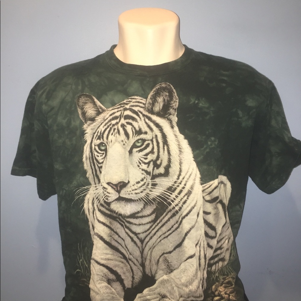 Vintage White Tiger “The Mountain” Tee